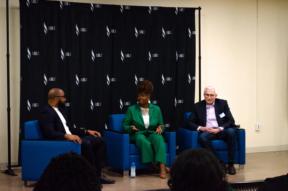 Business Accelerator Summit panelists exchanging ideas